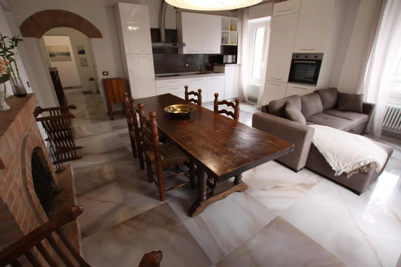 Casa Airuno Apartment