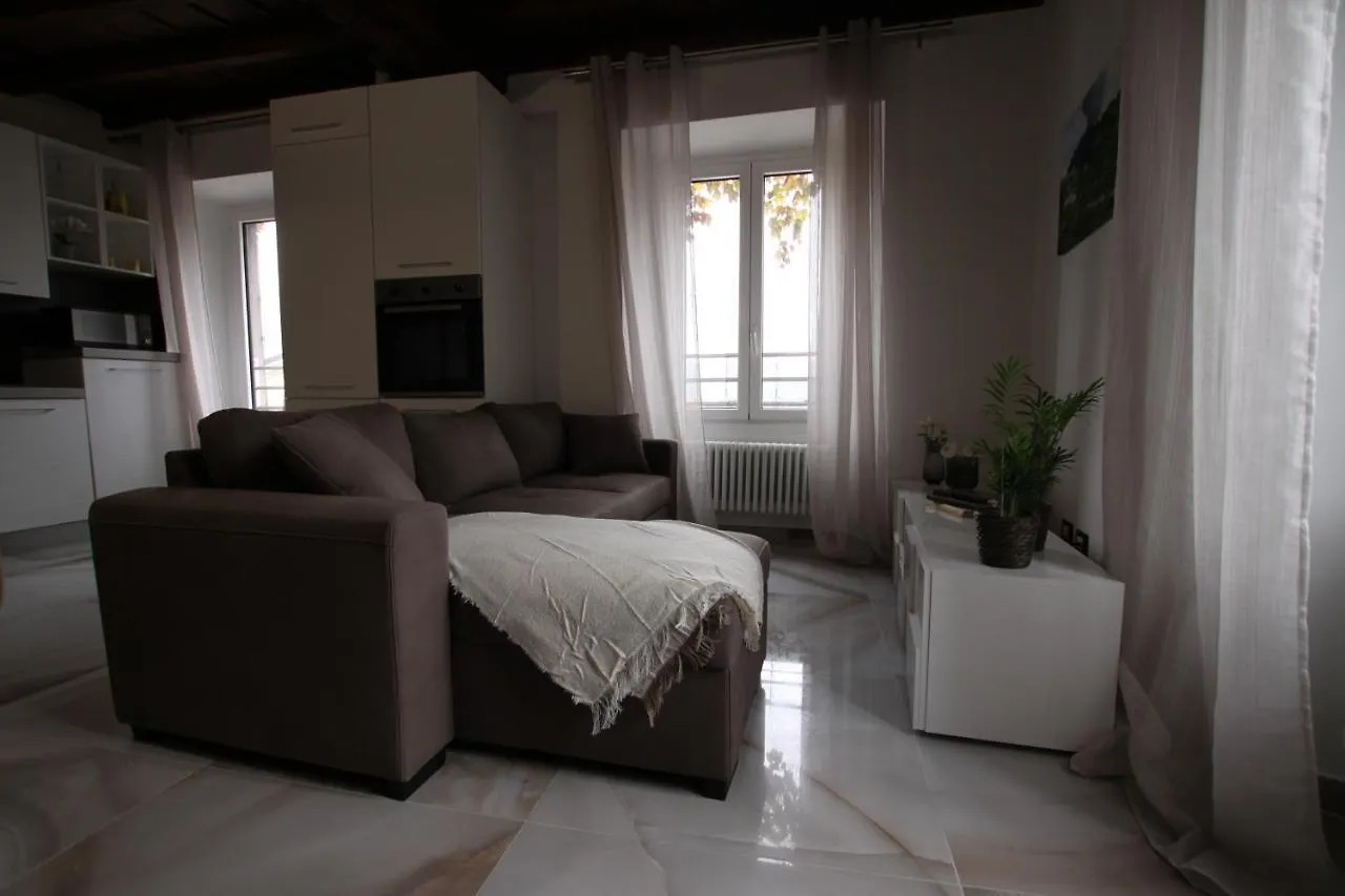 Casa Airuno Apartment
